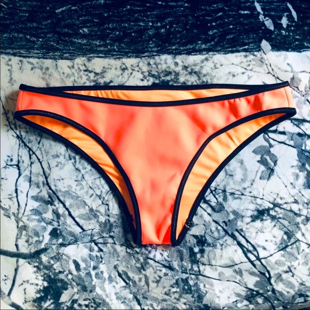 Victoria’s Secret bikini bottoms